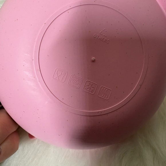 {NEW} Split-Design Wheat Straw Plate with Minnie Mouse Bow & Mickey Ears - Picture 6 of 6